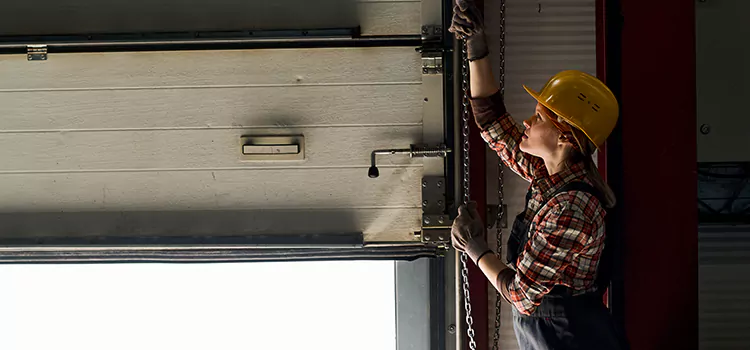 Addressing Common Garage Door Stoppage Issues in Kirkland, WA